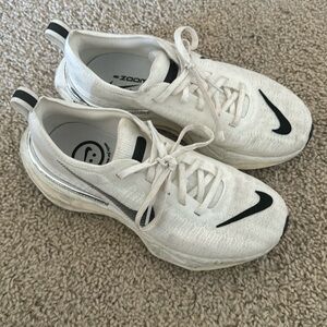 Nike invincible run 3